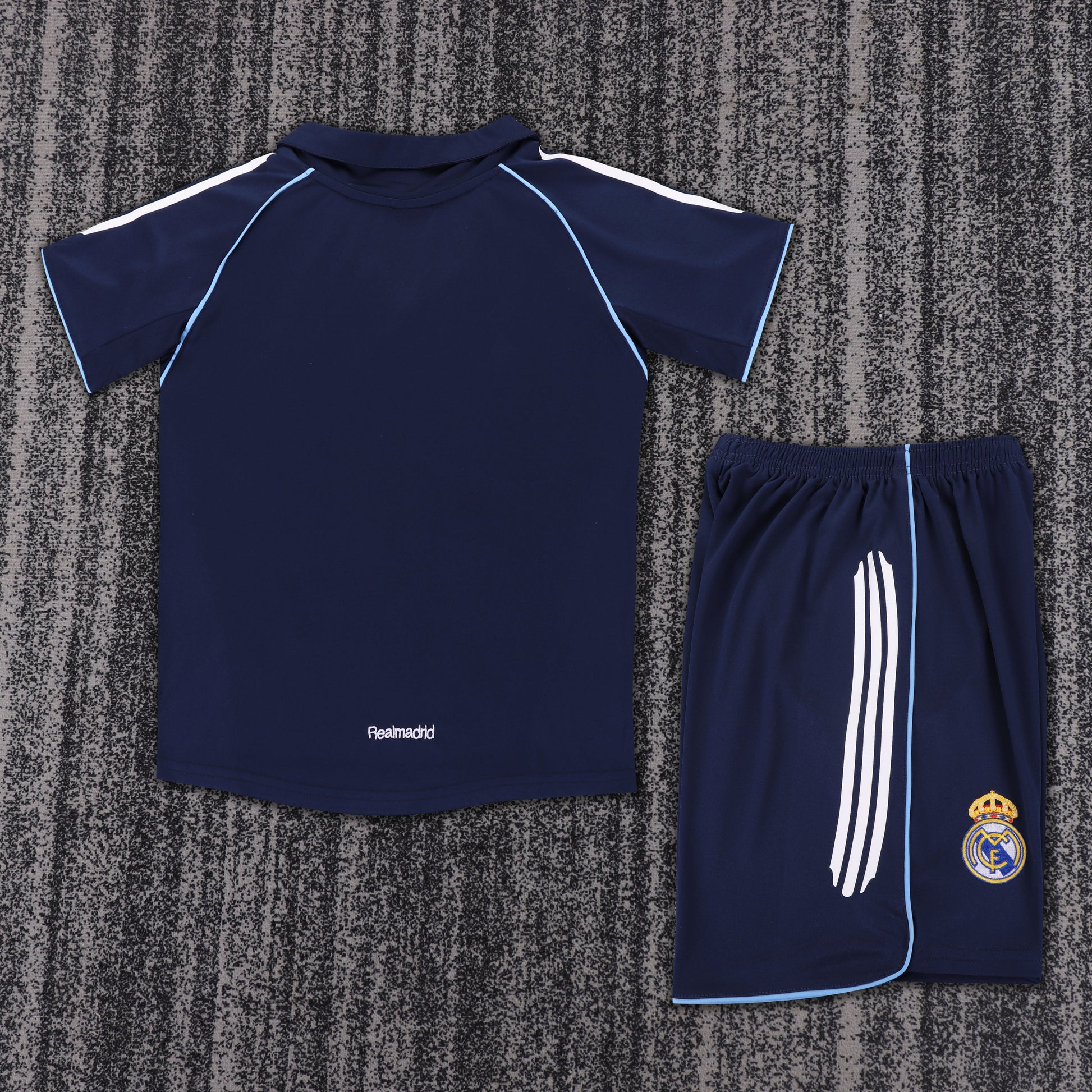 05/06 children's away football jersey