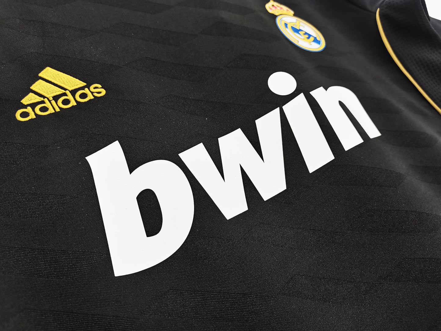 11/12 away retro football shirt