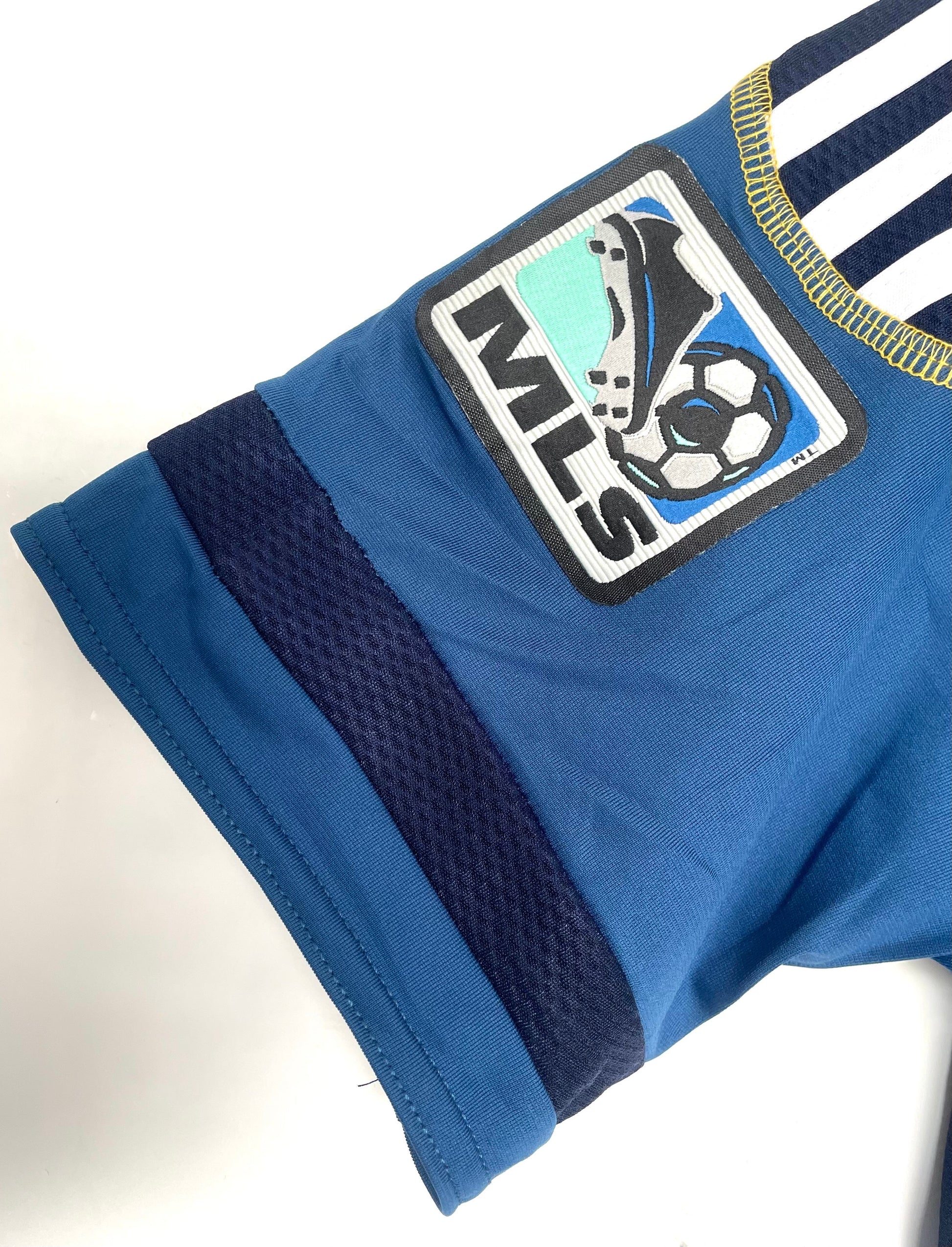 2011 away retro football shirt
