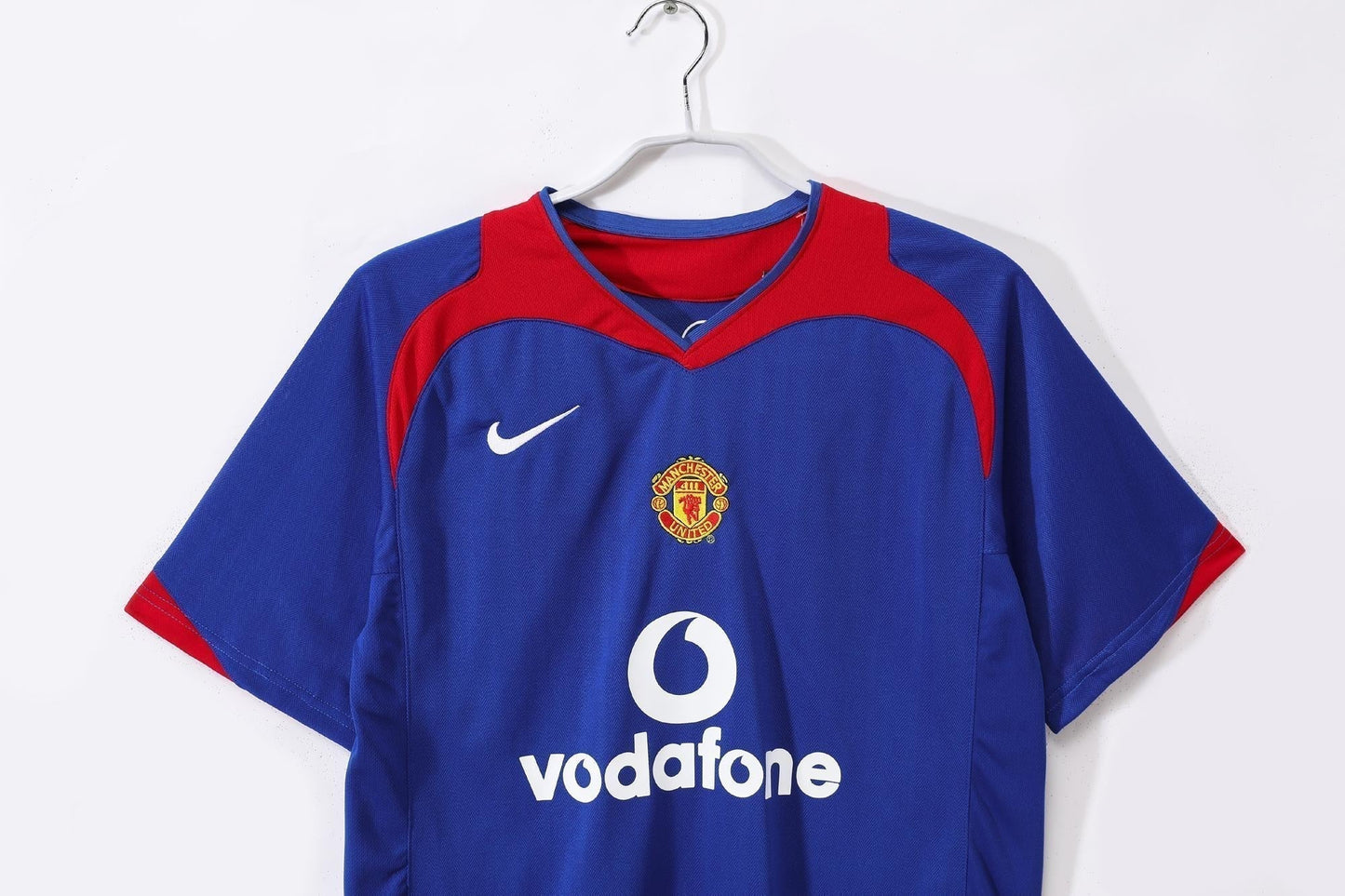 05/06 away retro football shirt