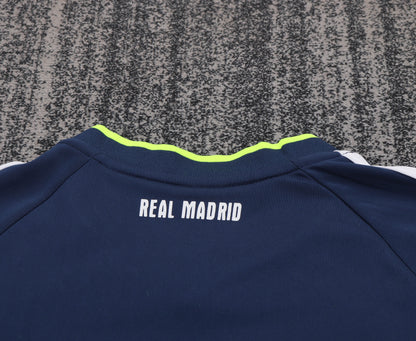 10/11 children's away football jersey