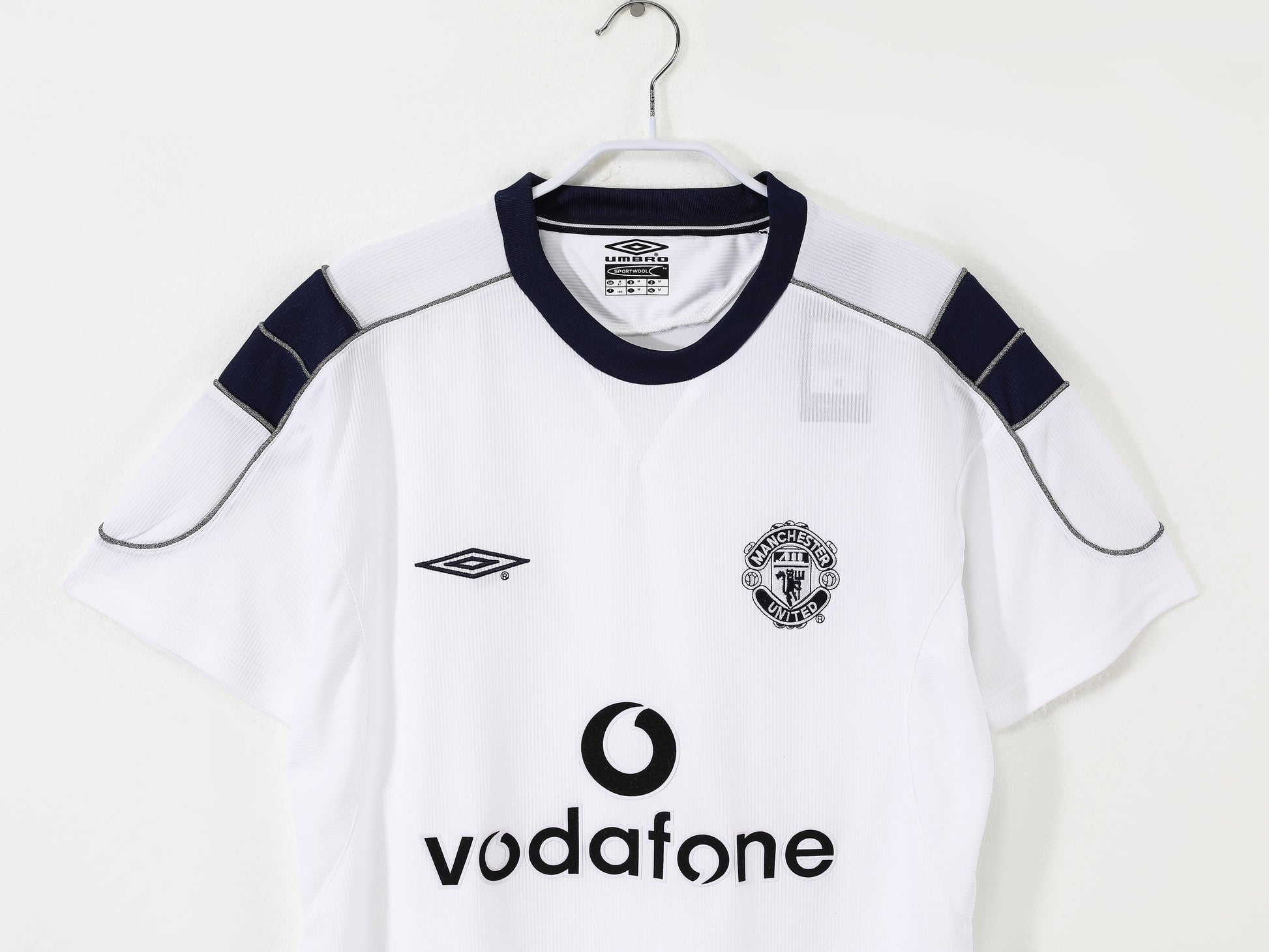 00/01 away retro football shirt