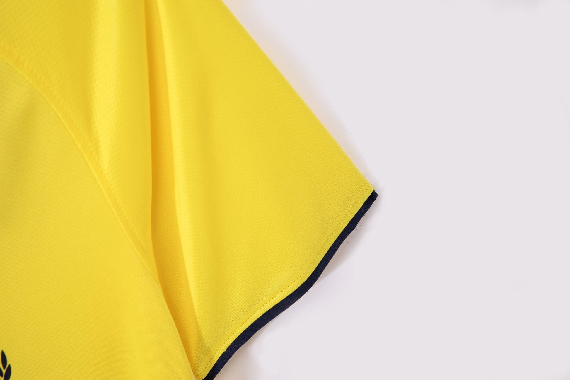 2008/09 away retro football shirt