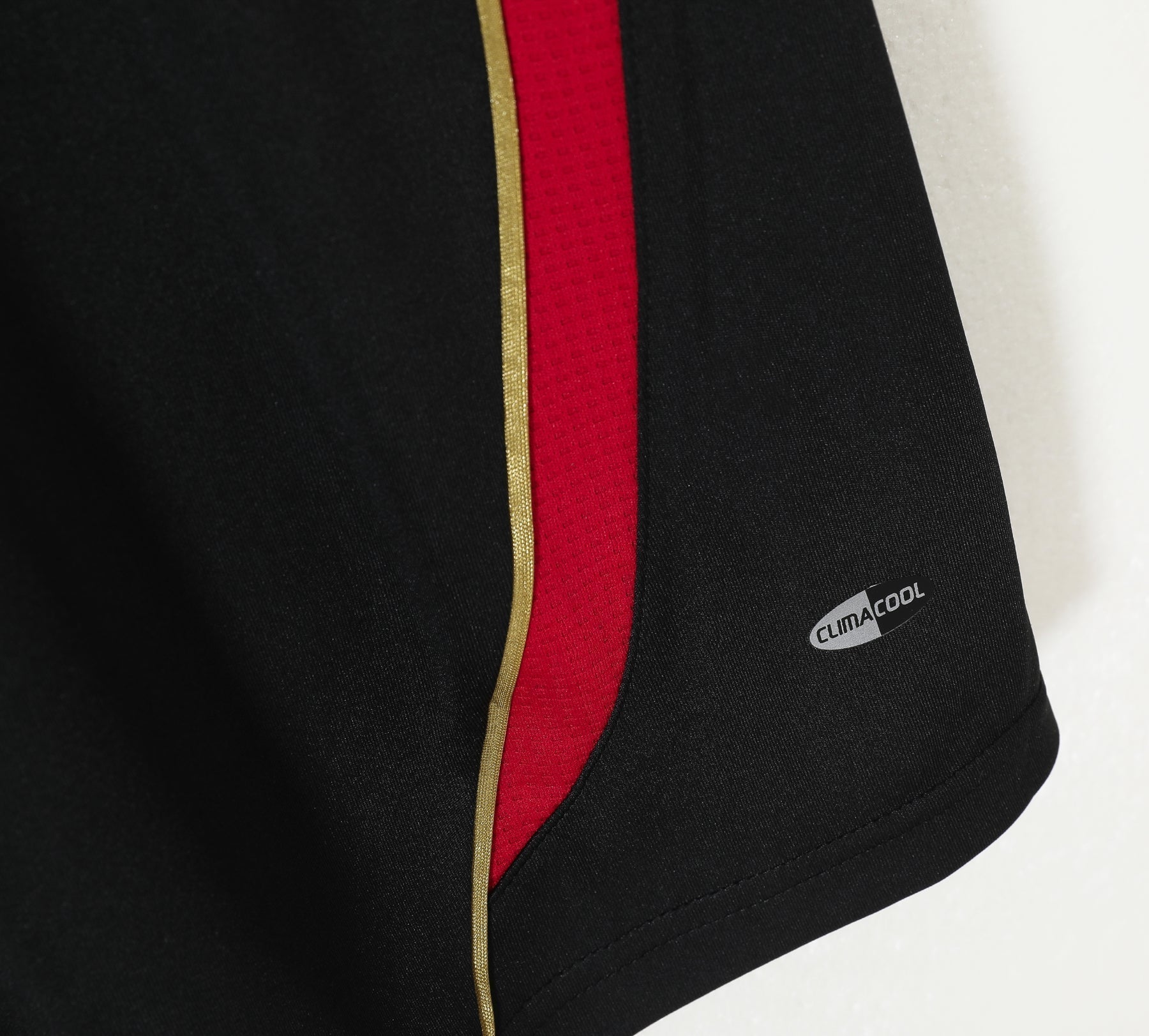 2006/07 third retro football shirt