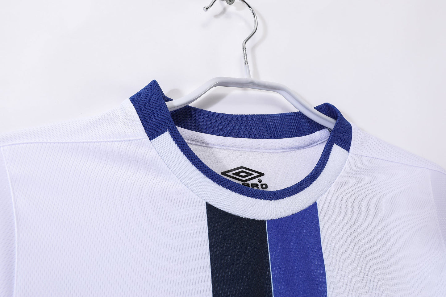 2003/05 away retro football shirt
