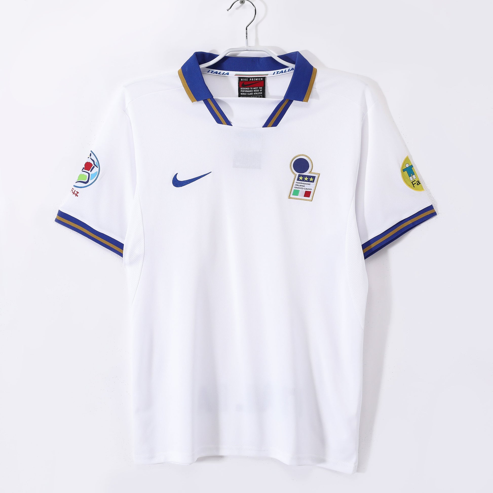 1996 away retro football shirt