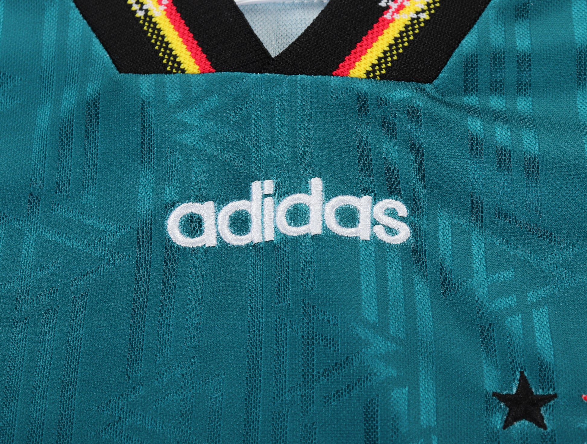 1996 children's away football jersey
