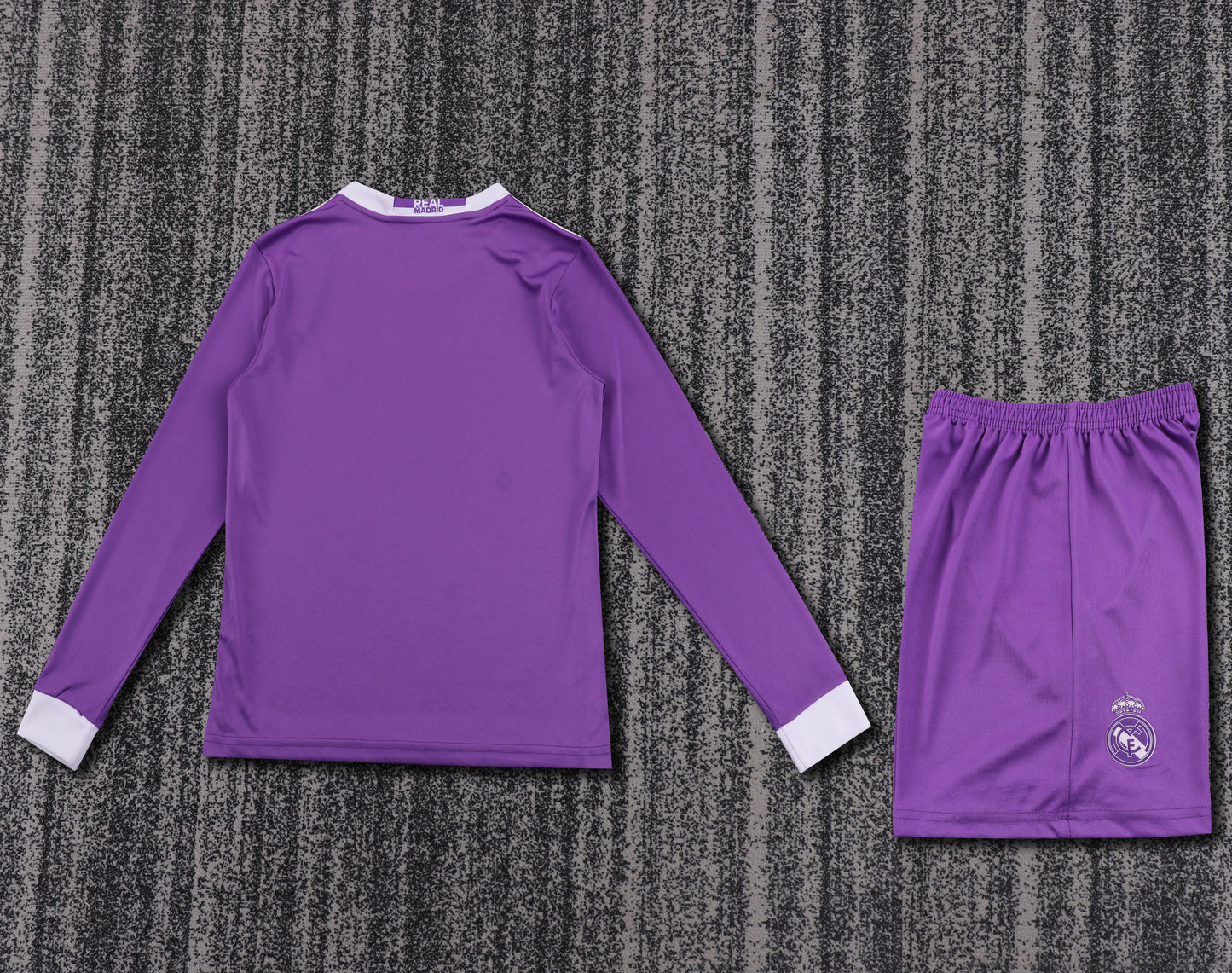 16/17 children's away football jersey
