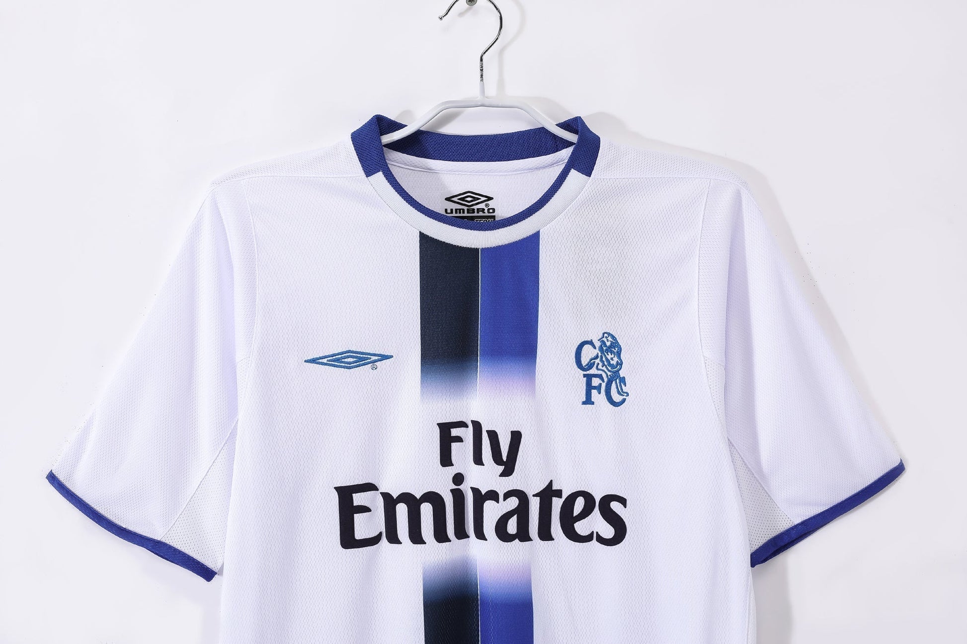 2003/05 away retro football shirt