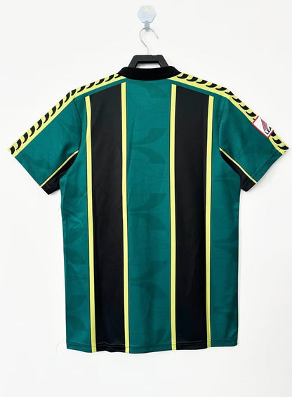 1996 away retro football shirt
