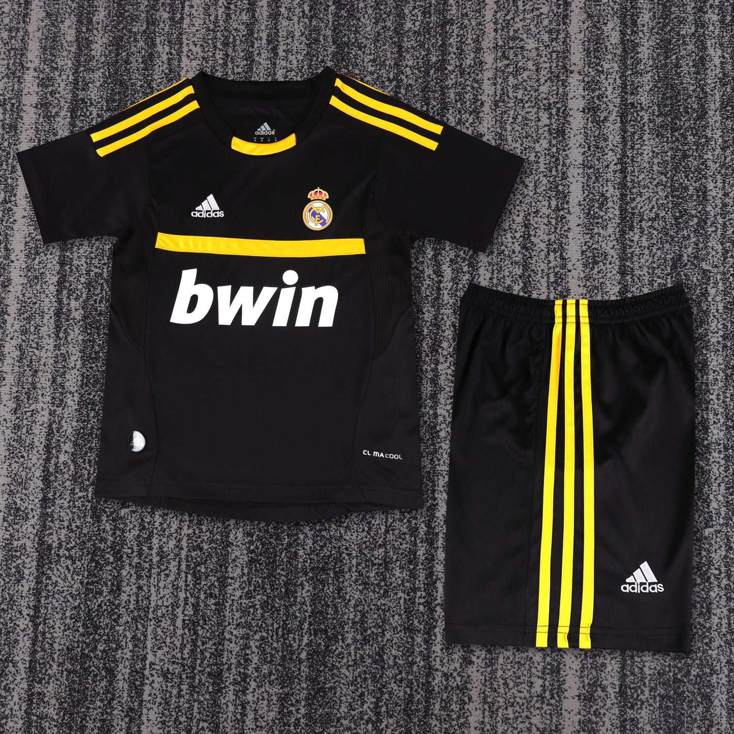 11/12 children's away football jersey