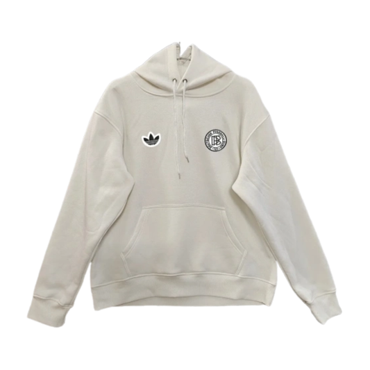 The 2026/27 Team Hoodie White combines -inspired football style with comfortable everyday wear.