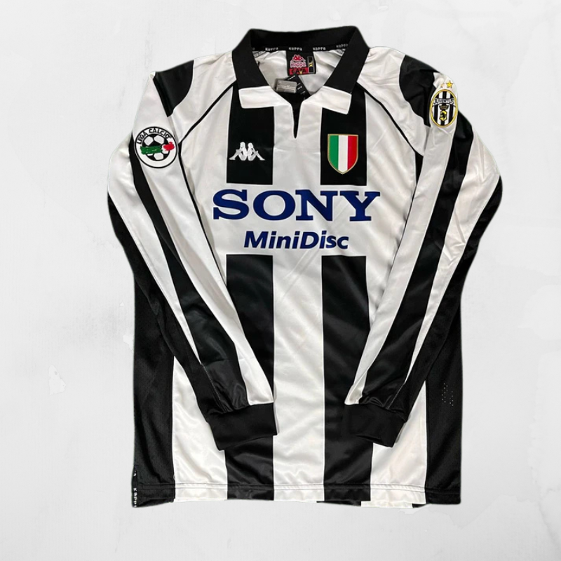 Retro 97/98 home retro football shirt