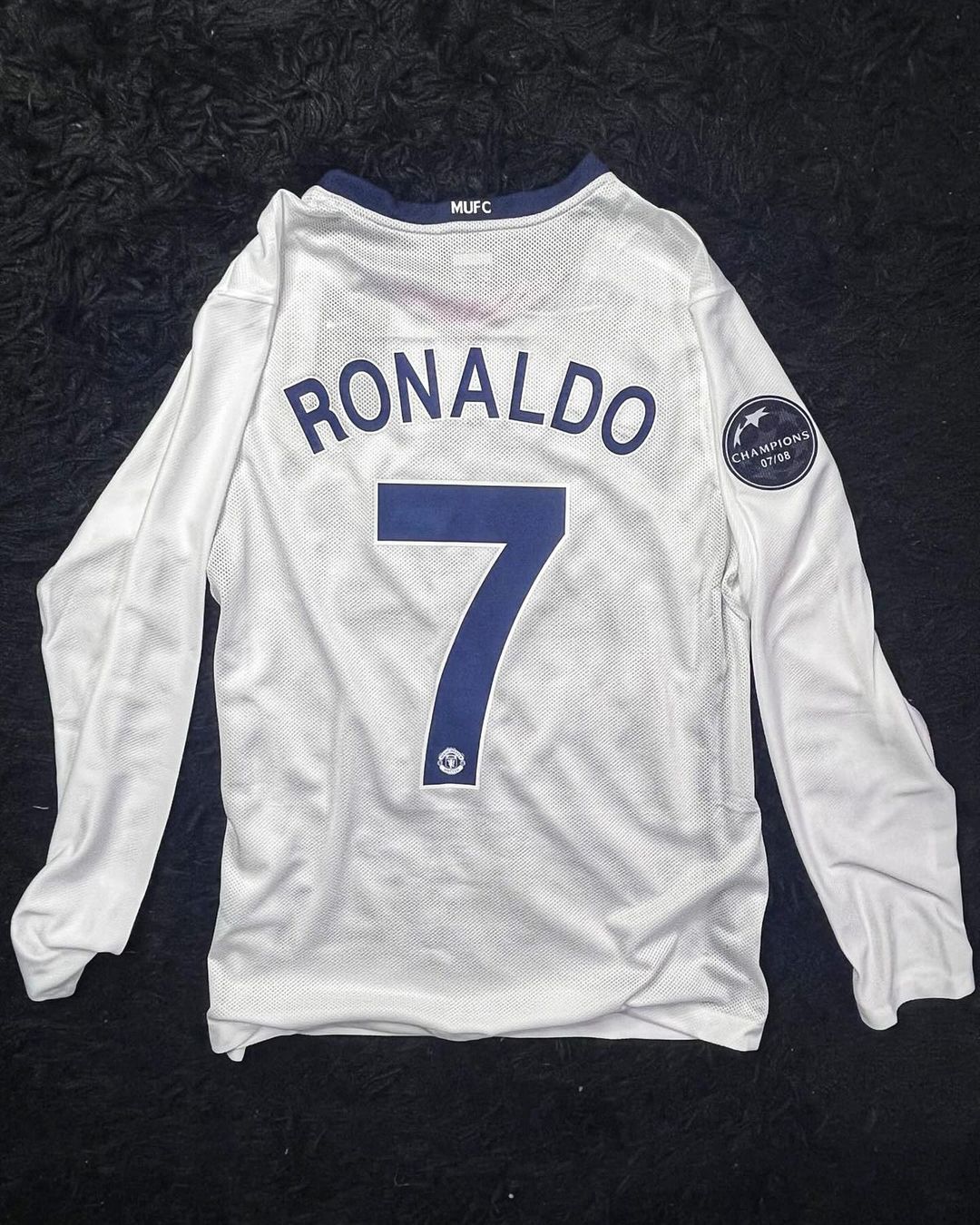 08/09 away retro football shirt