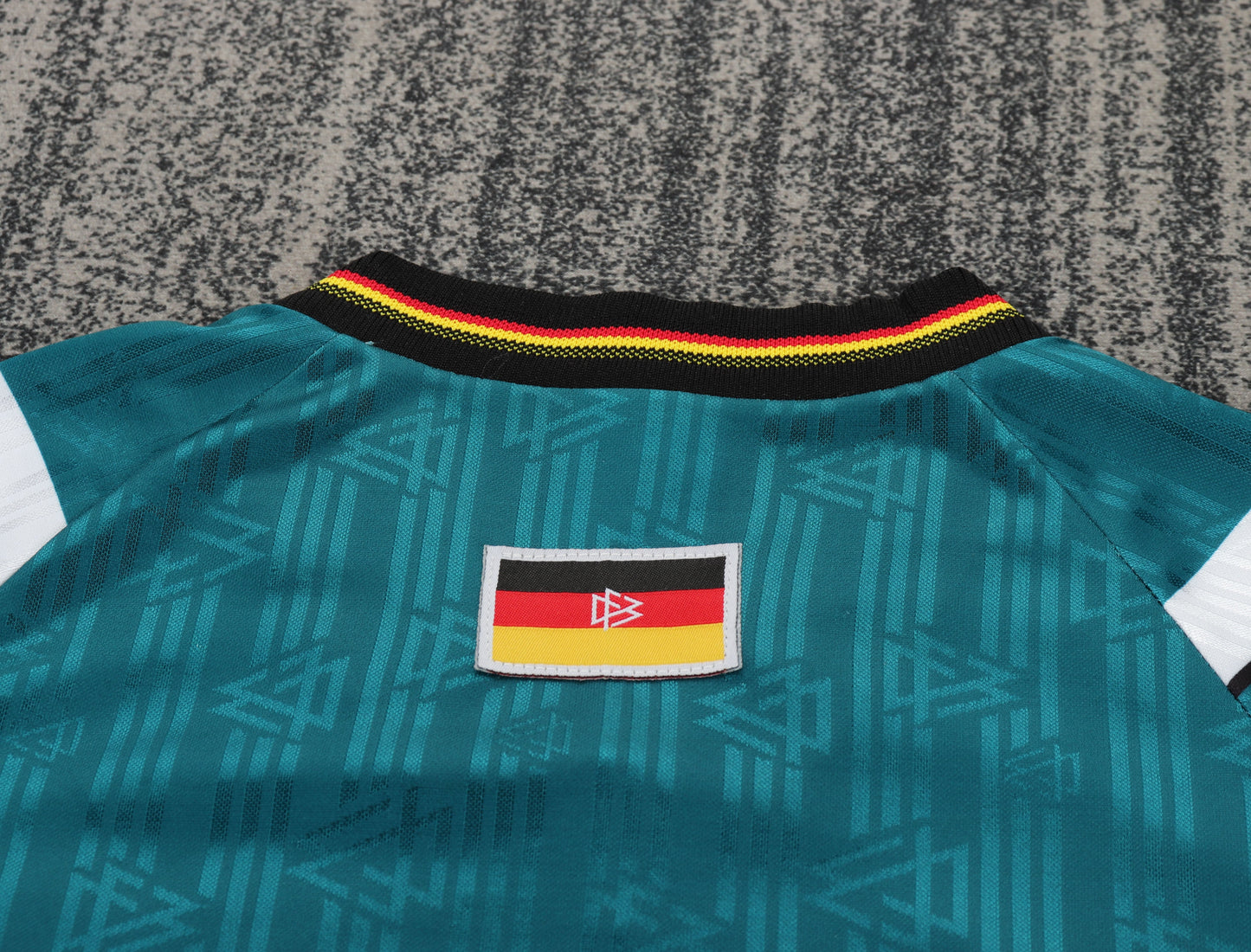 1996 children's away football jersey