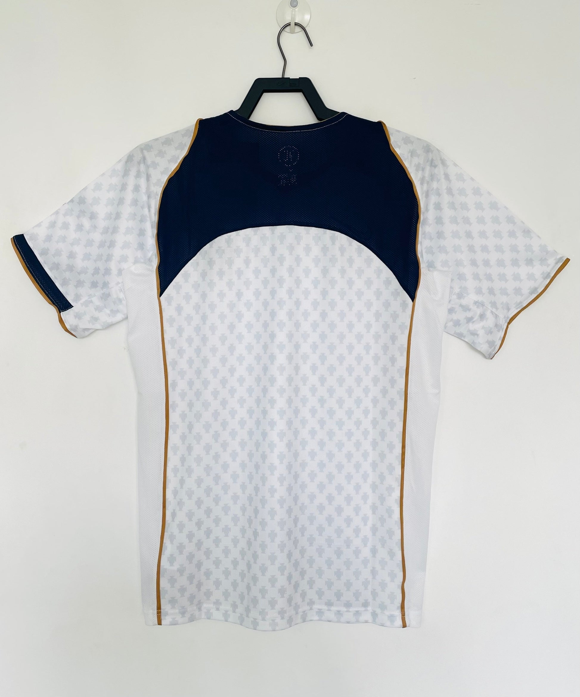 2004 away retro football shirt