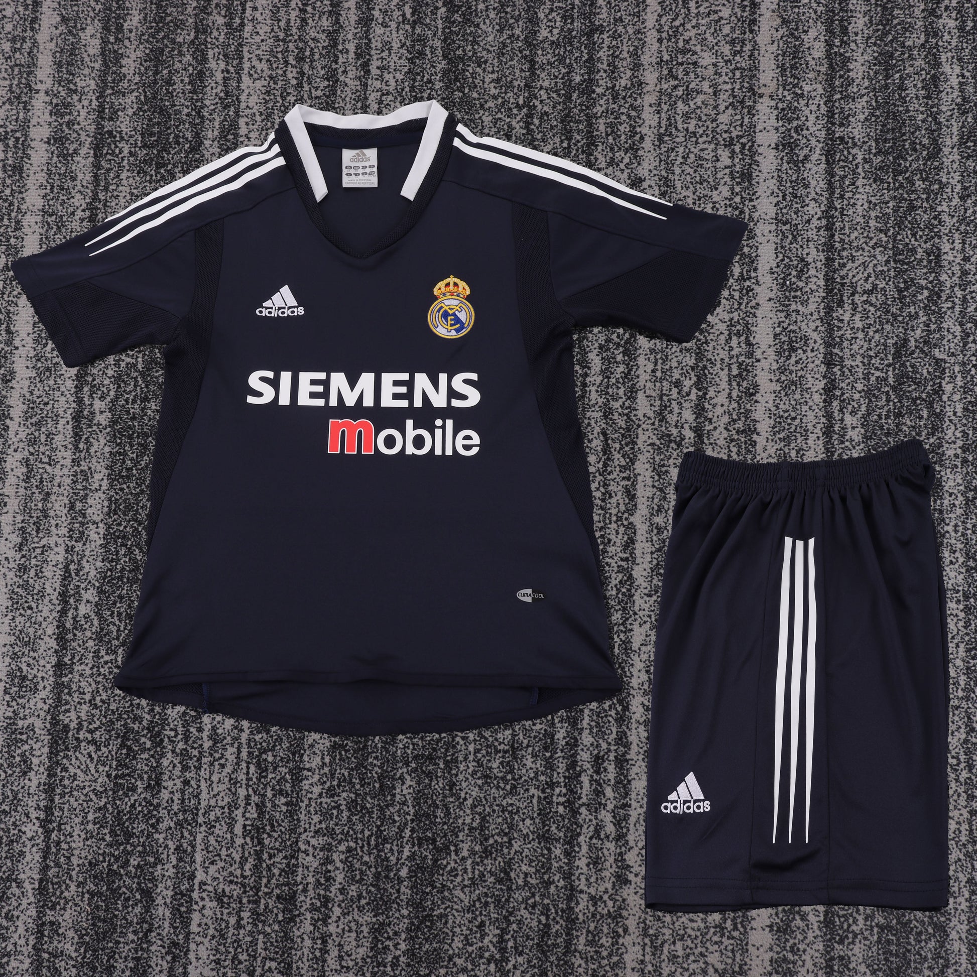 04/05 children's away football jersey