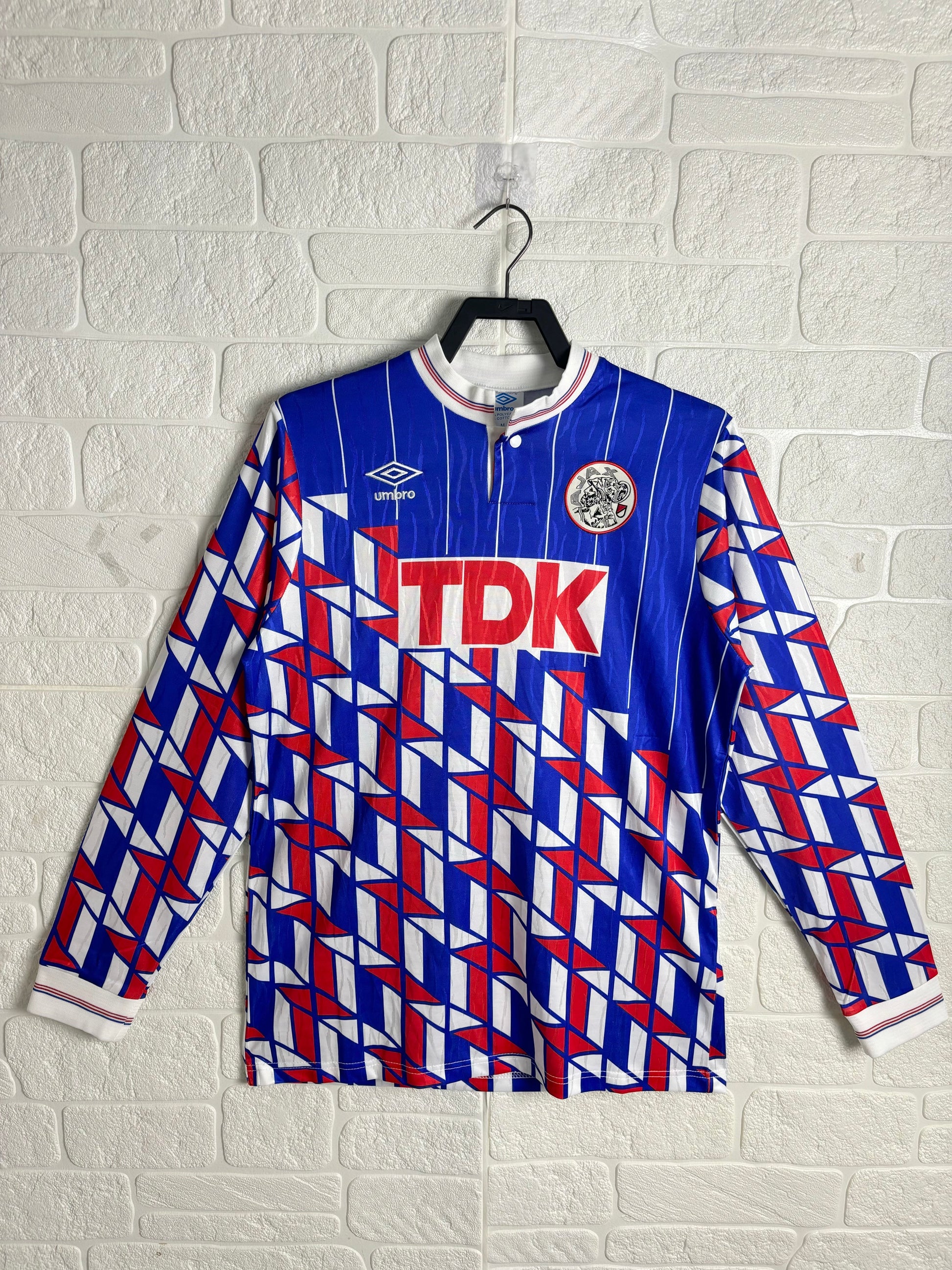 89/90 away retro football shirt