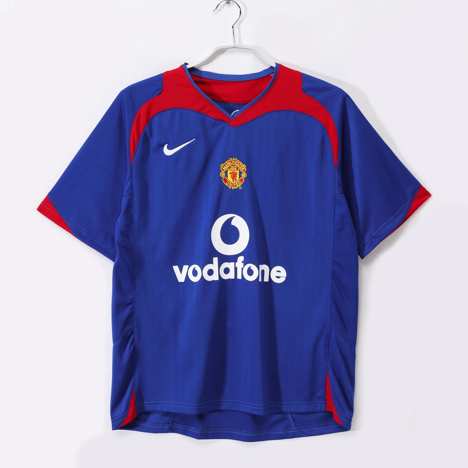 05/06 away retro football shirt