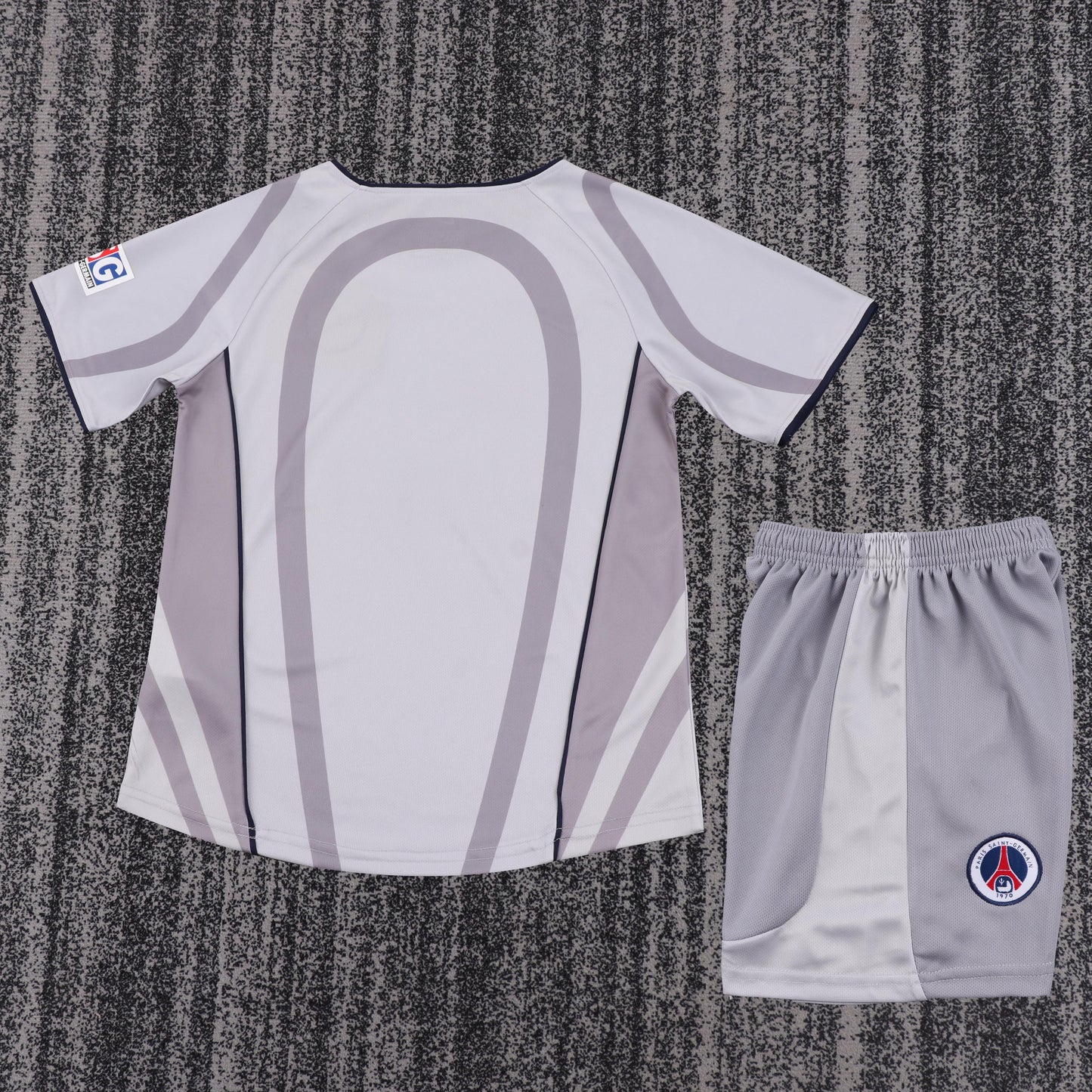 01/02 children's away football jersey