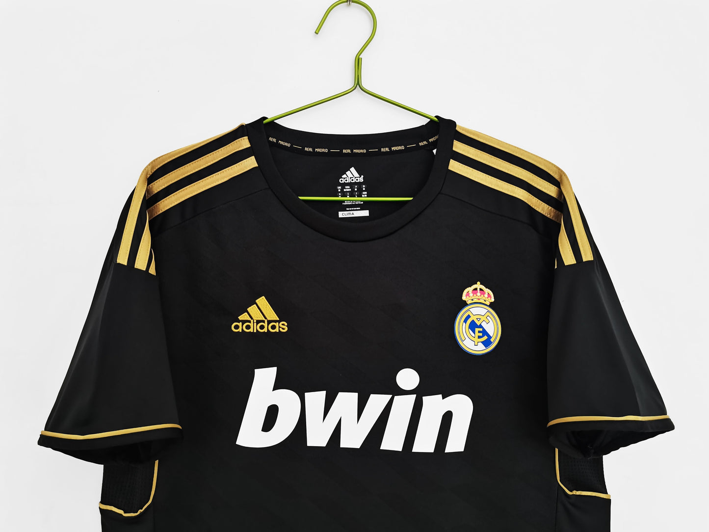 11/12 away retro football shirt