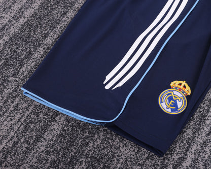 05/06 children's away football jersey