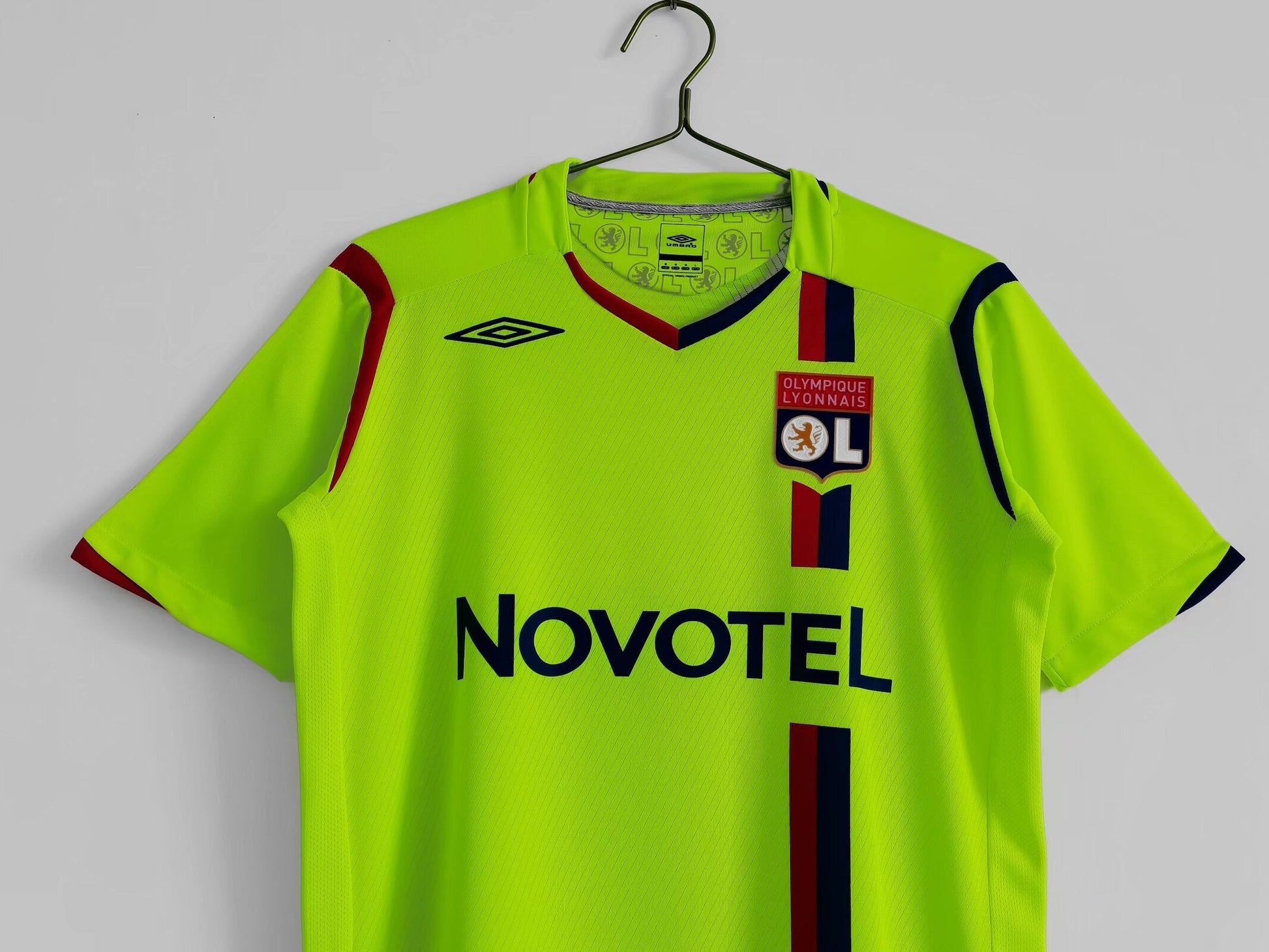 08/09 third retro football shirt