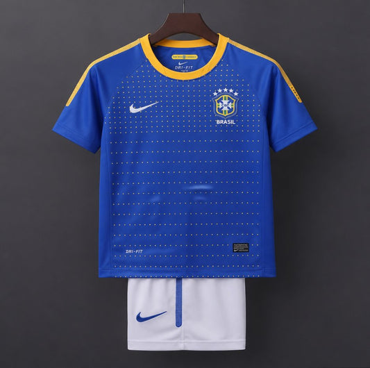 2010/11 Children's Away Set - front view
