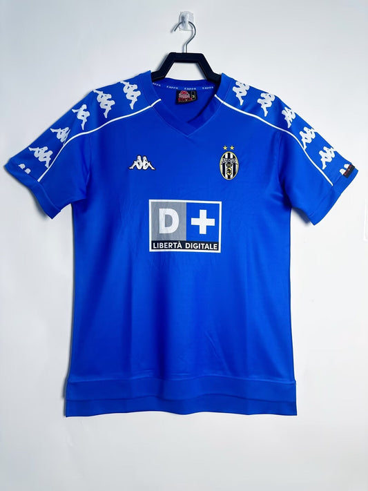 99/00 away retro football shirt