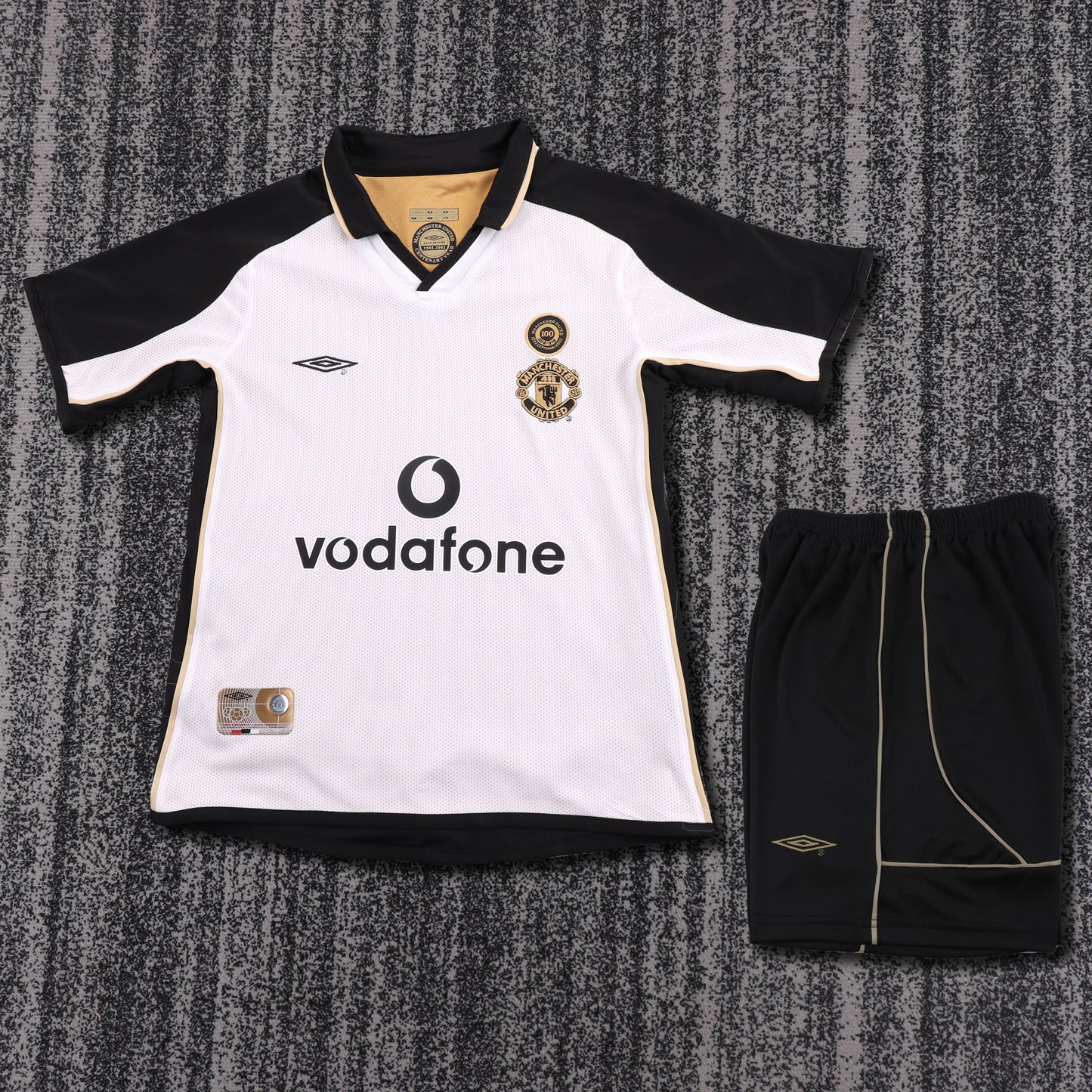 01/02 children's away football jersey