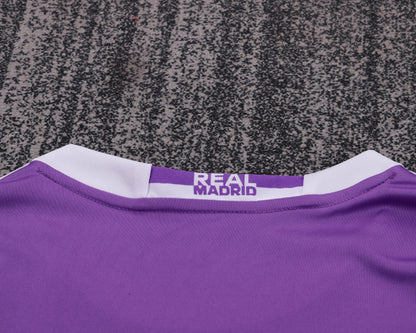 16/17 children's away football jersey