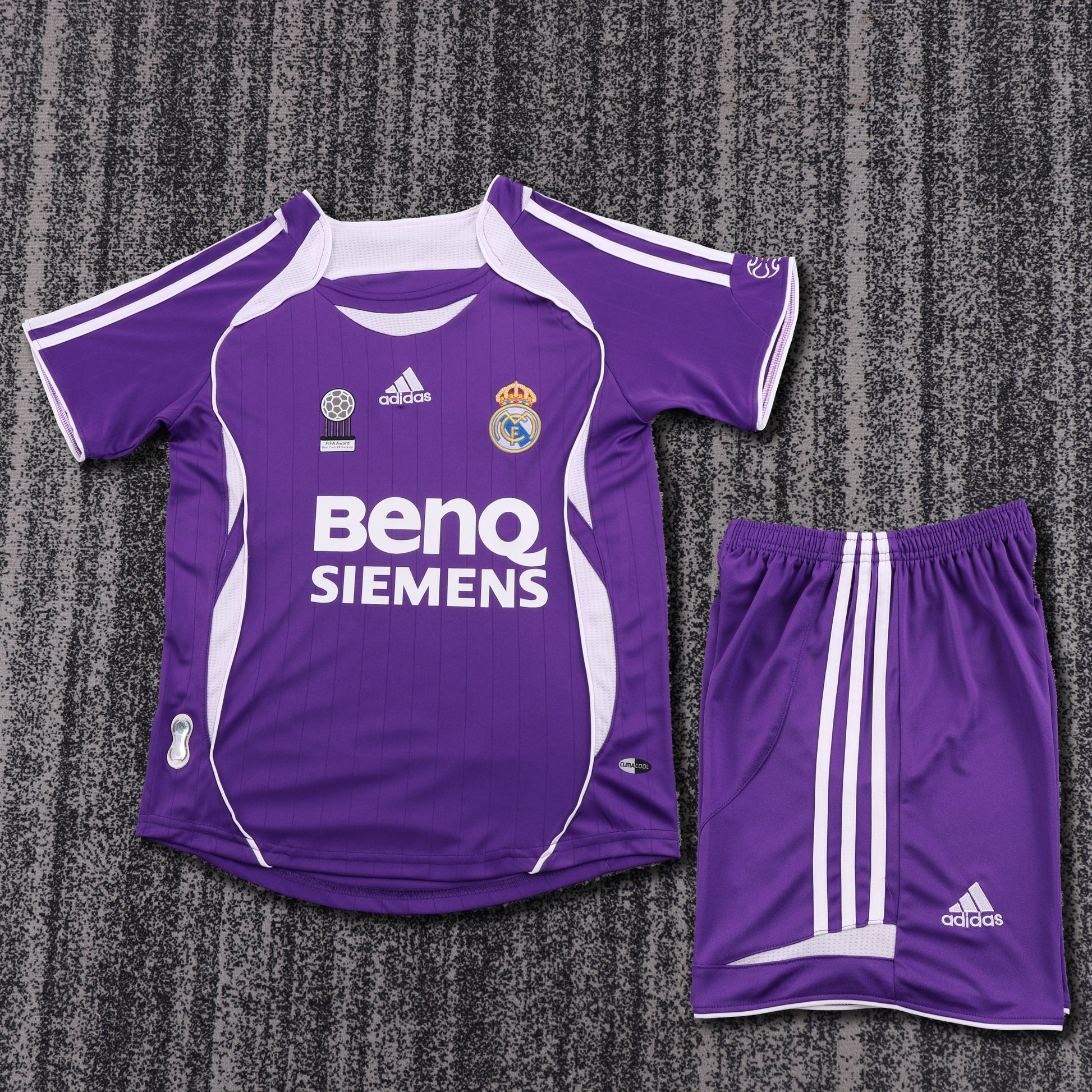 06/07 children's third football jersey