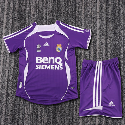 06/07 children's third football jersey
