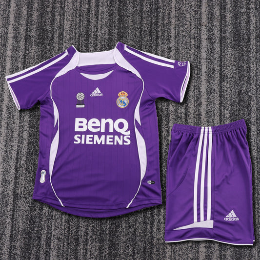 06/07 children's third football jersey