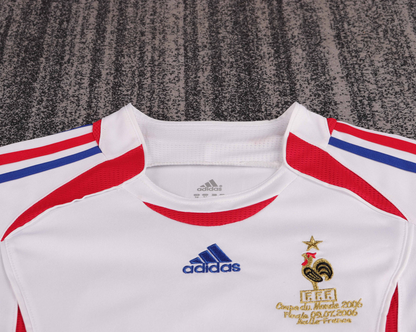 2006 children's away football jersey