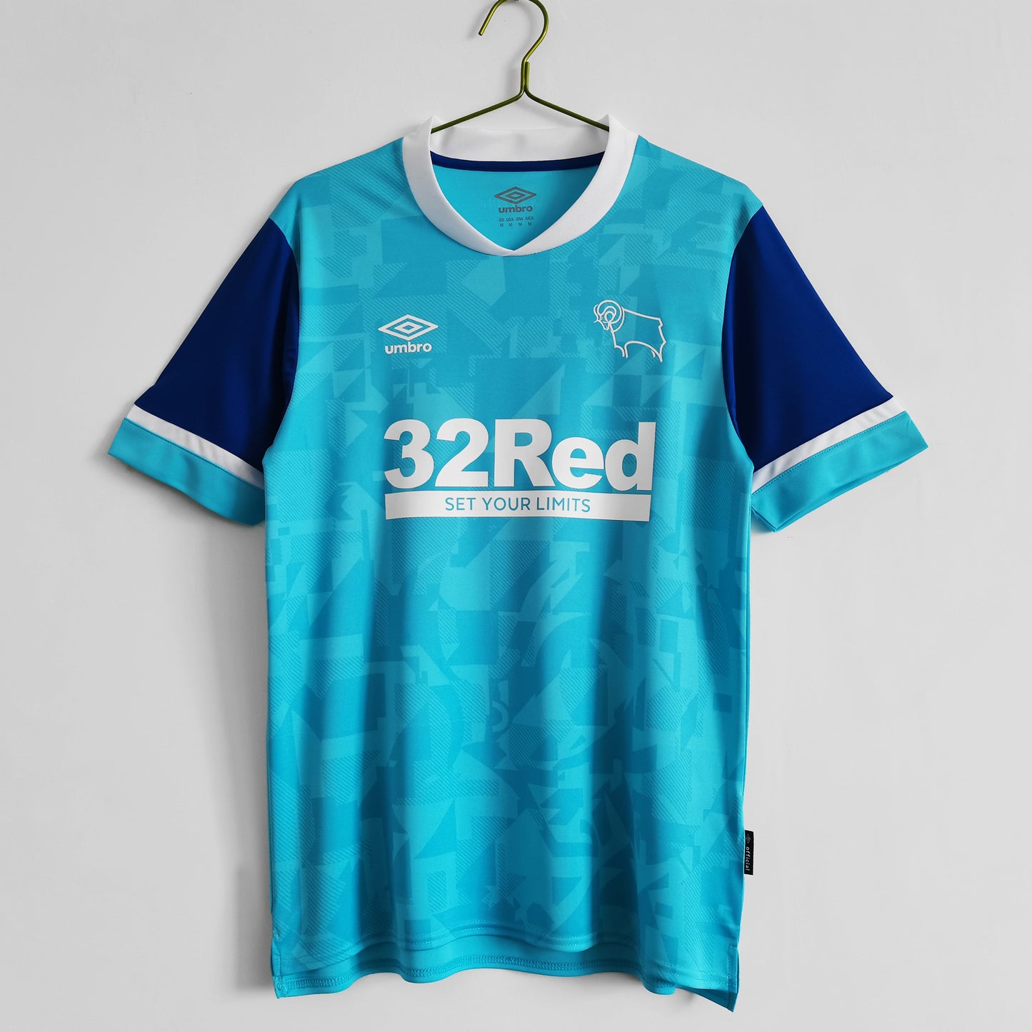 2021/22 away retro football shirt