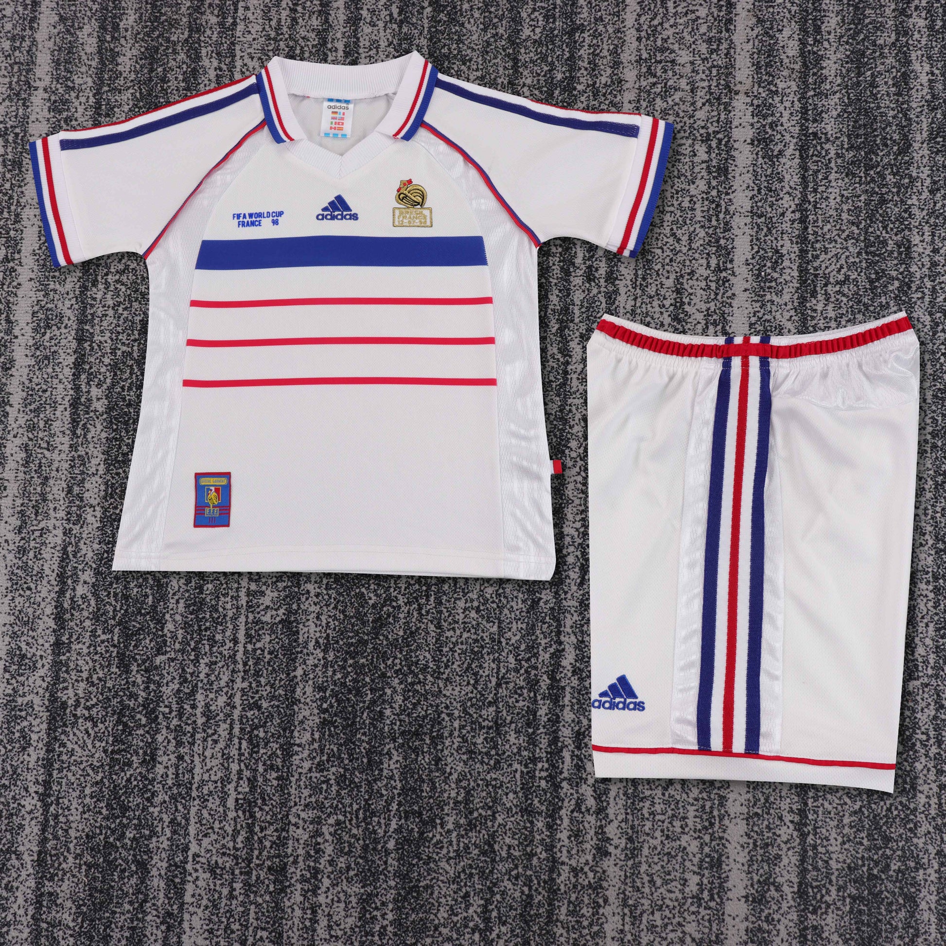 1998 children's away football jersey