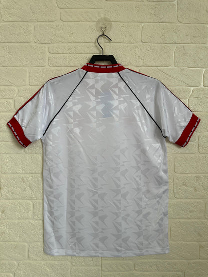 90/91 retro football shirt