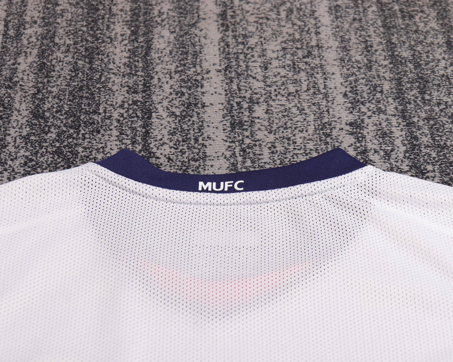 08/09 children's away football jersey