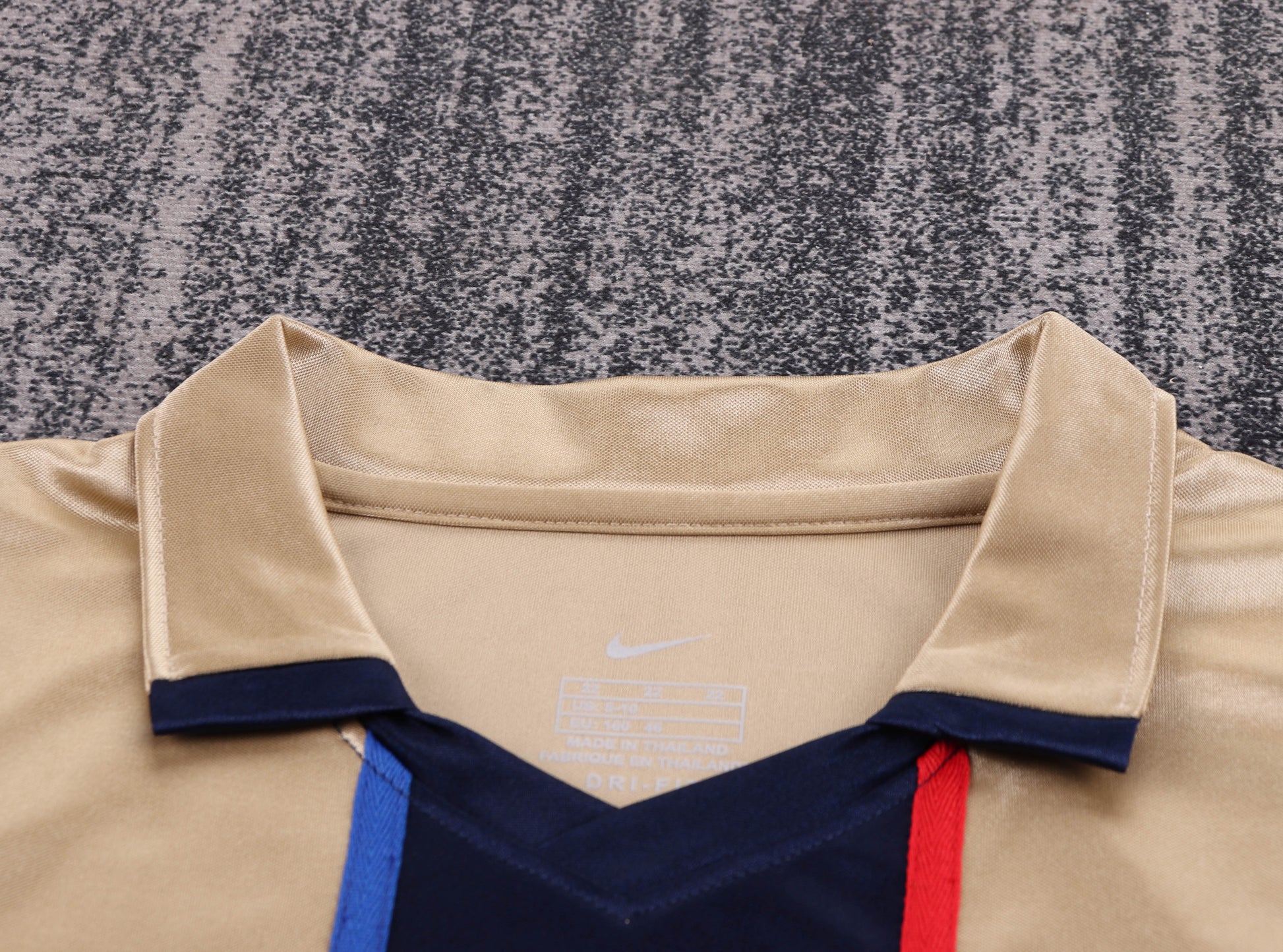 01/02 children's away football jersey