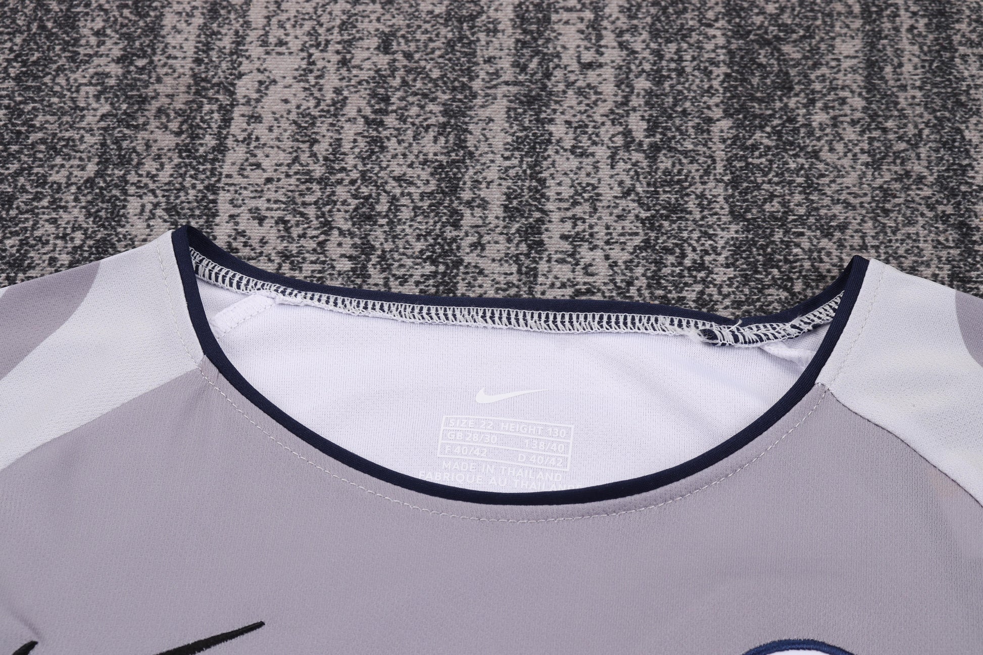 01/02 children's away football jersey