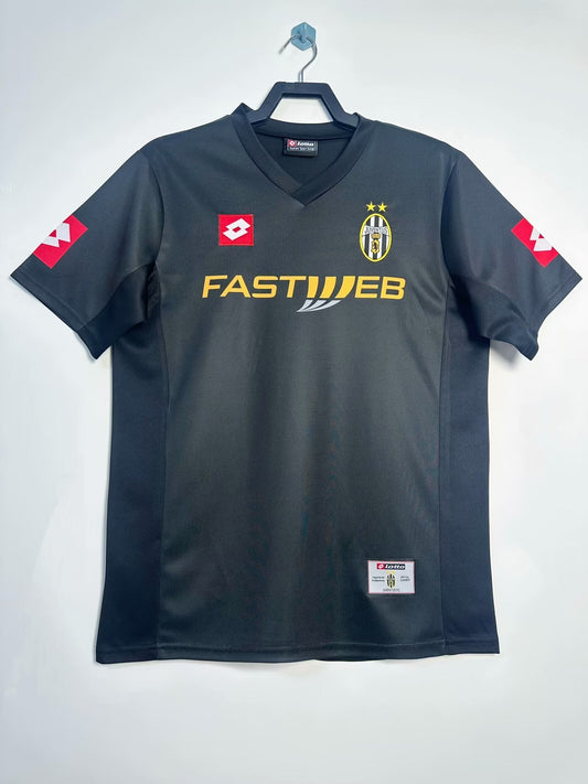 01/02 away retro football shirt