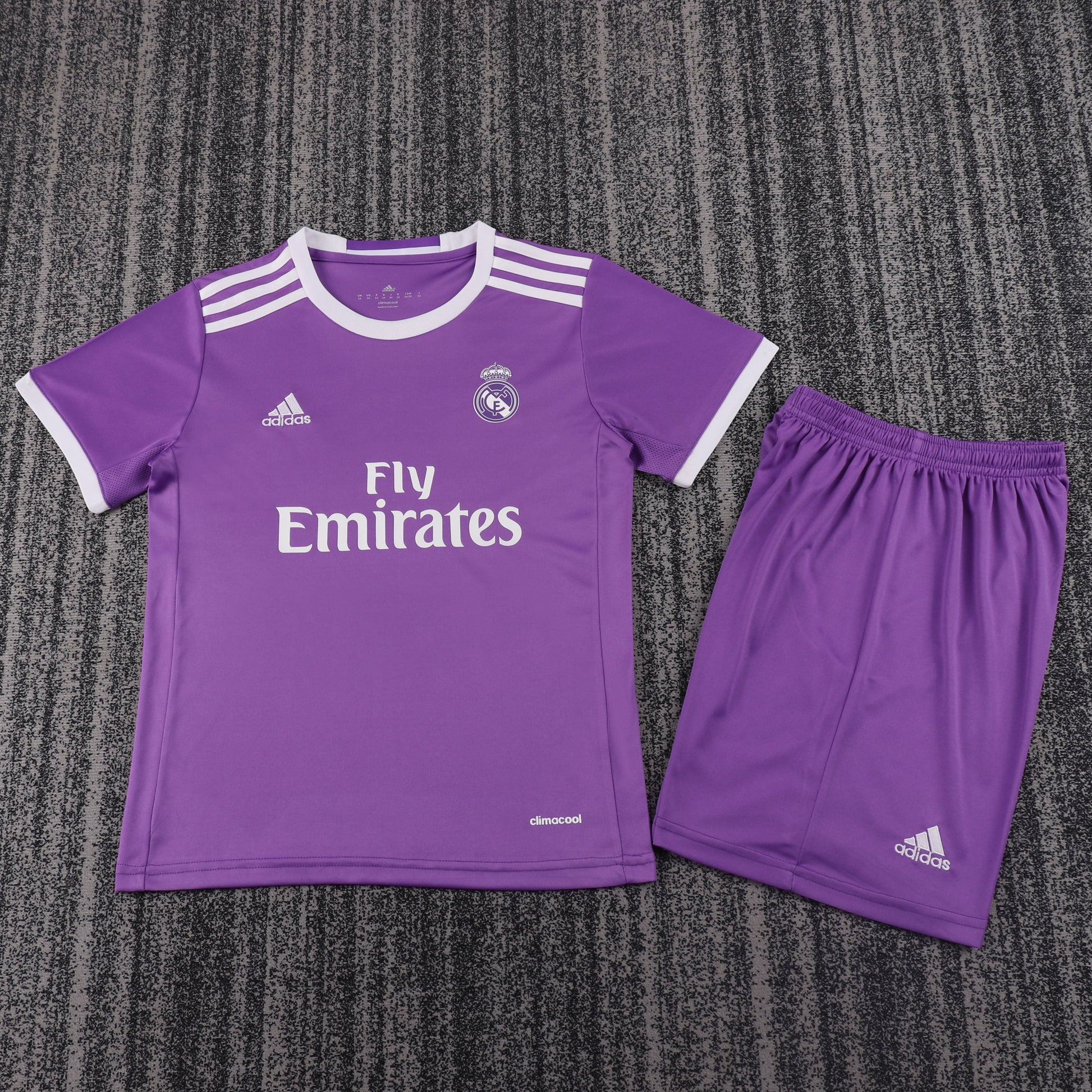16/17 children's away football jersey