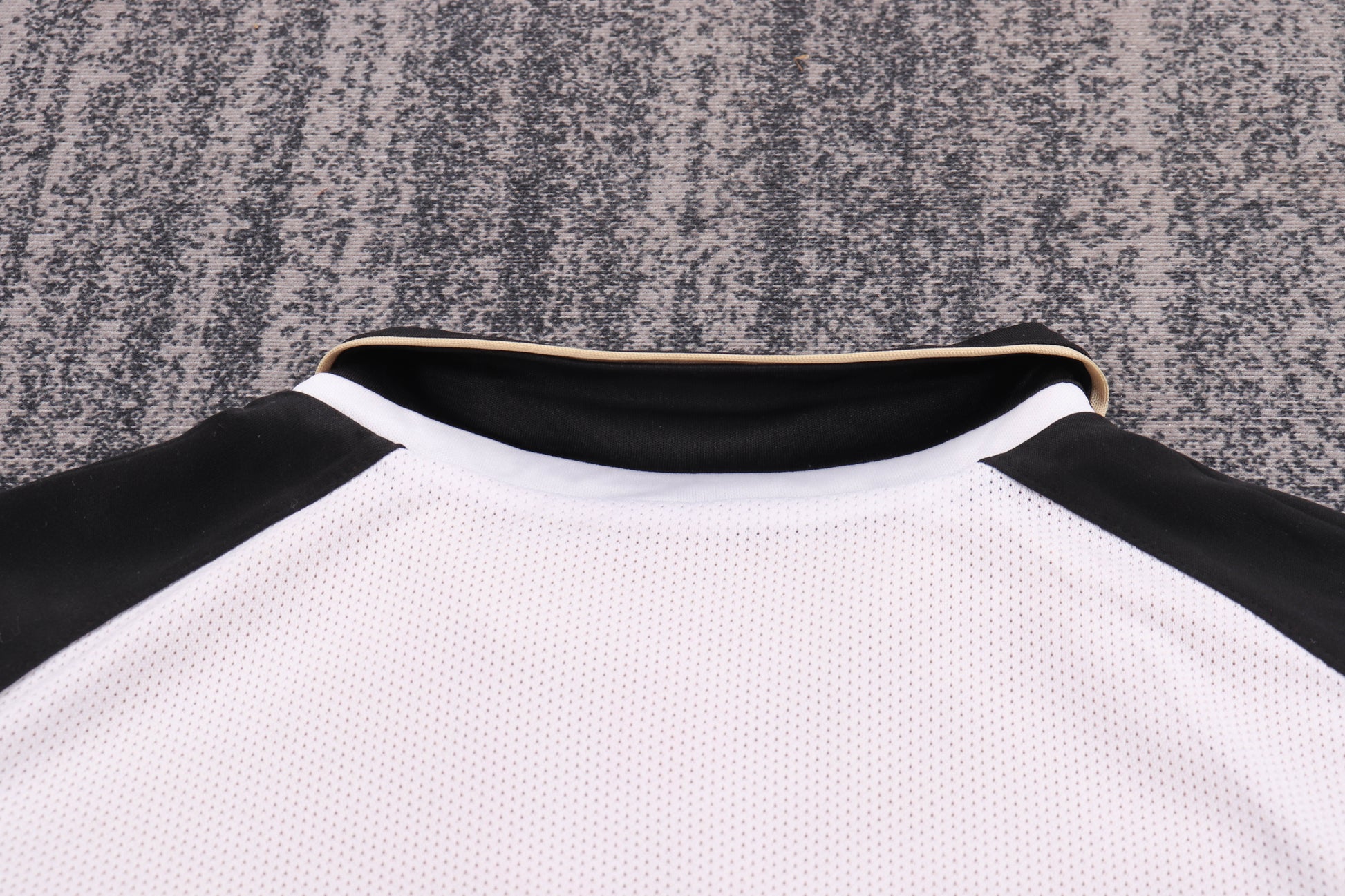 01/02 children's away football jersey