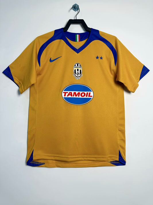 05/06 third retro football shirt
