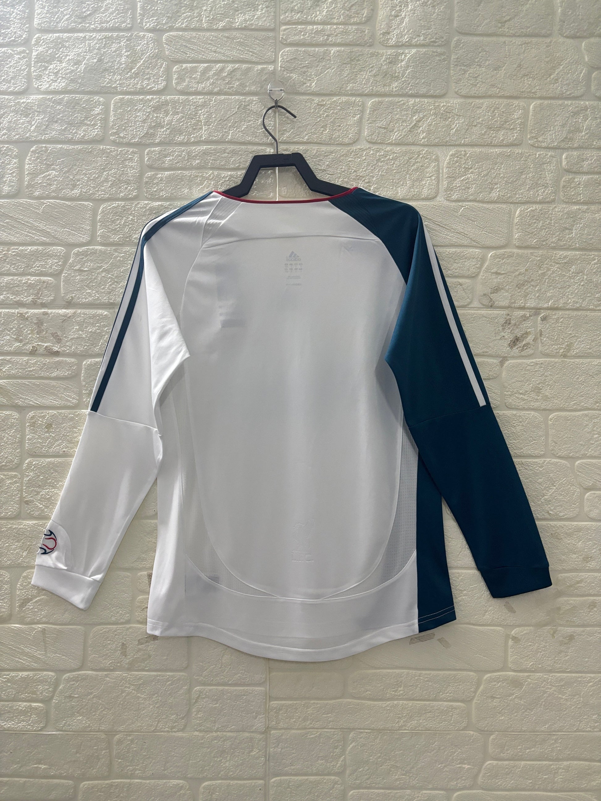06/07 third retro football shirt