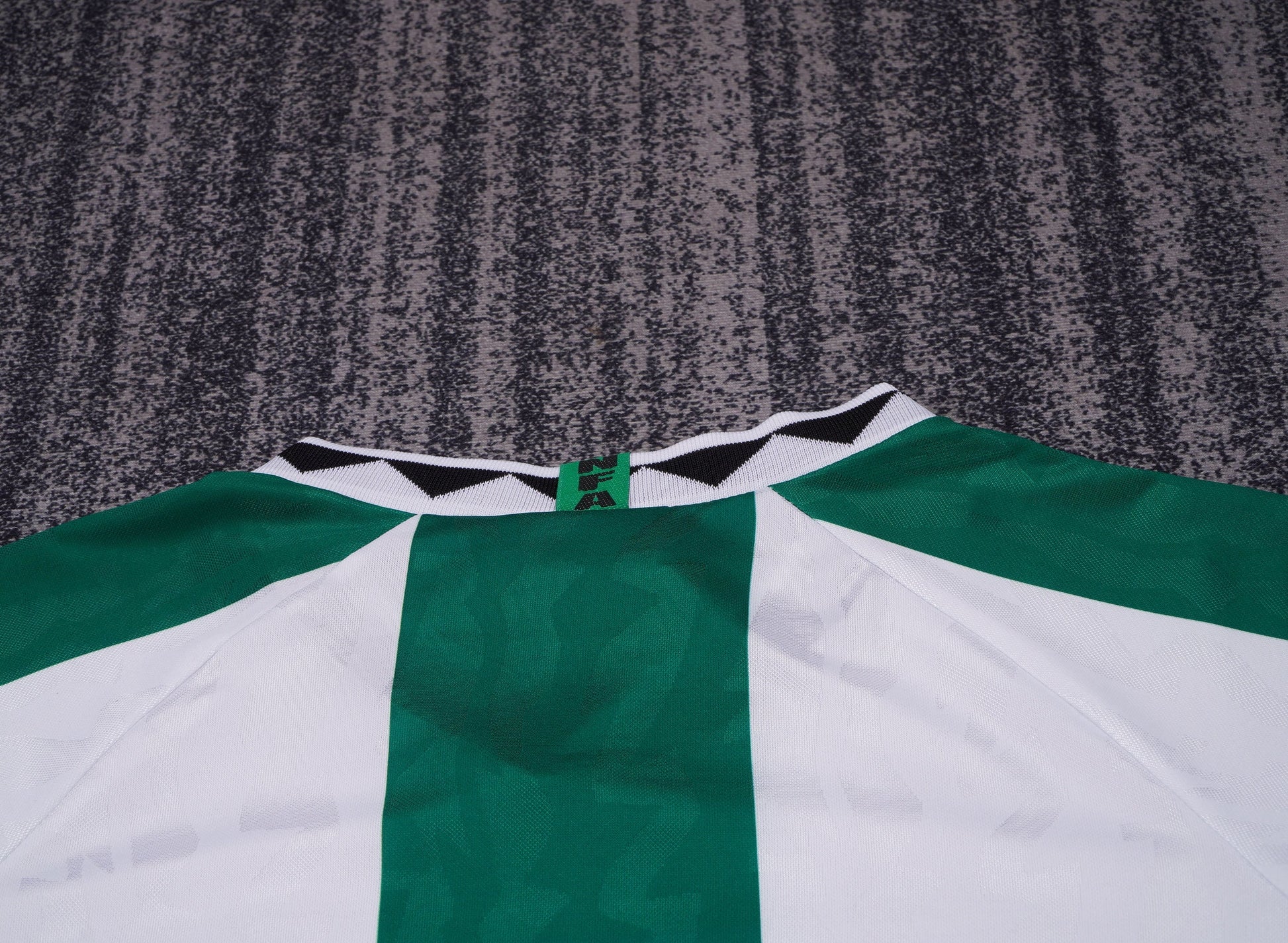 1996 children's away football jersey