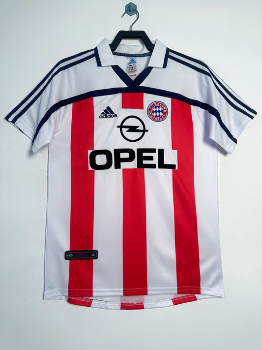 00/02 away retro football shirt