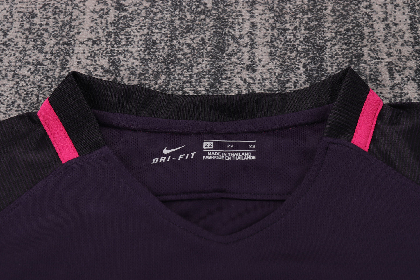 16/17 children's away football jersey