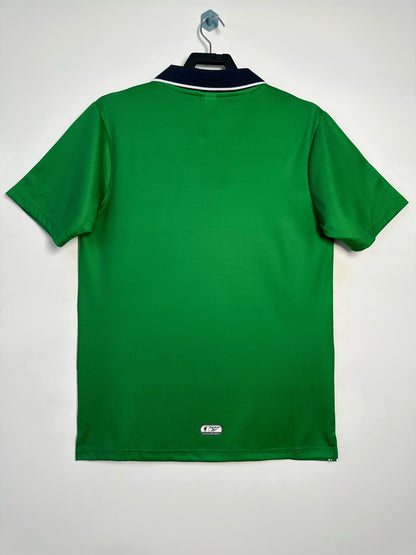 00/01 away retro football shirt